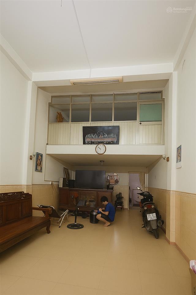 Chủ gấp bán  nhà 4 tầng  hxh lê văn sỹ  quận 3  dt chuẩn (4.2x15) chỉ 11 tỷ 99 tl