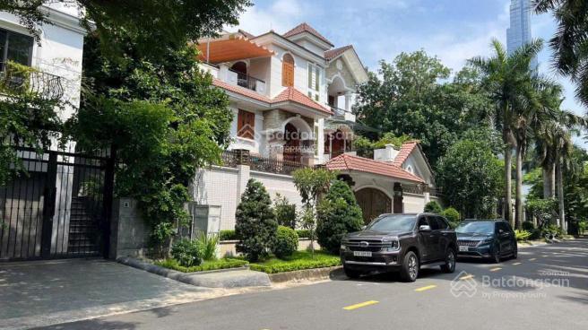 1 lô duy nhất chỉ 171tr/m2  khu villa view landmark 81  trần não  q2  dt 160m2(7.5x21)