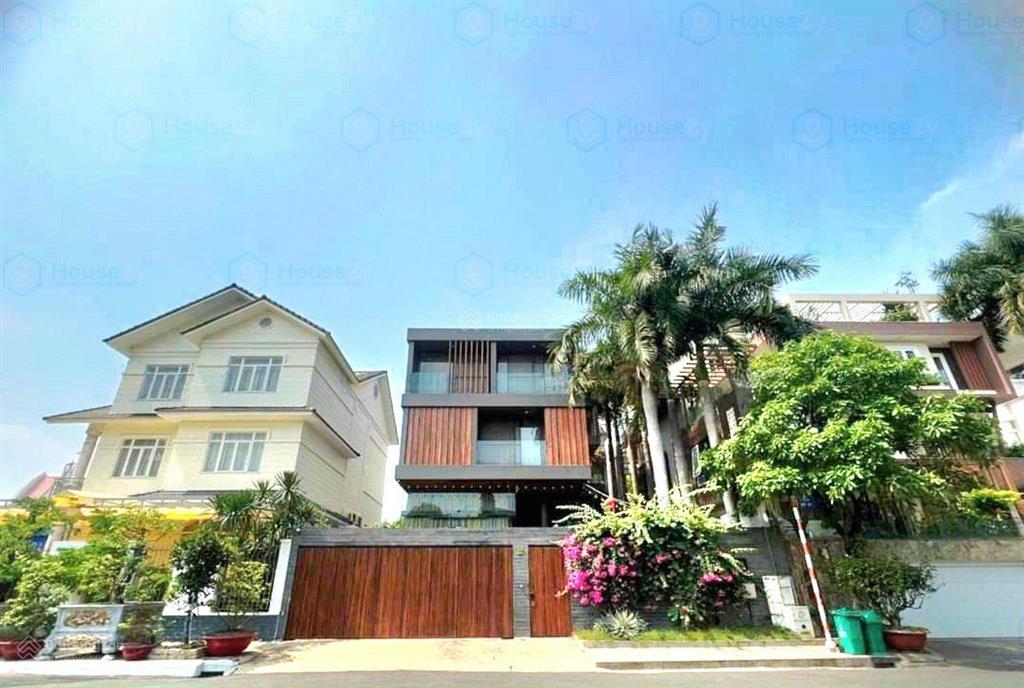 1 lô duy nhất chỉ 171tr/m2  khu villa view landmark 81  trần não  q2  dt 160m2(7.5x21)