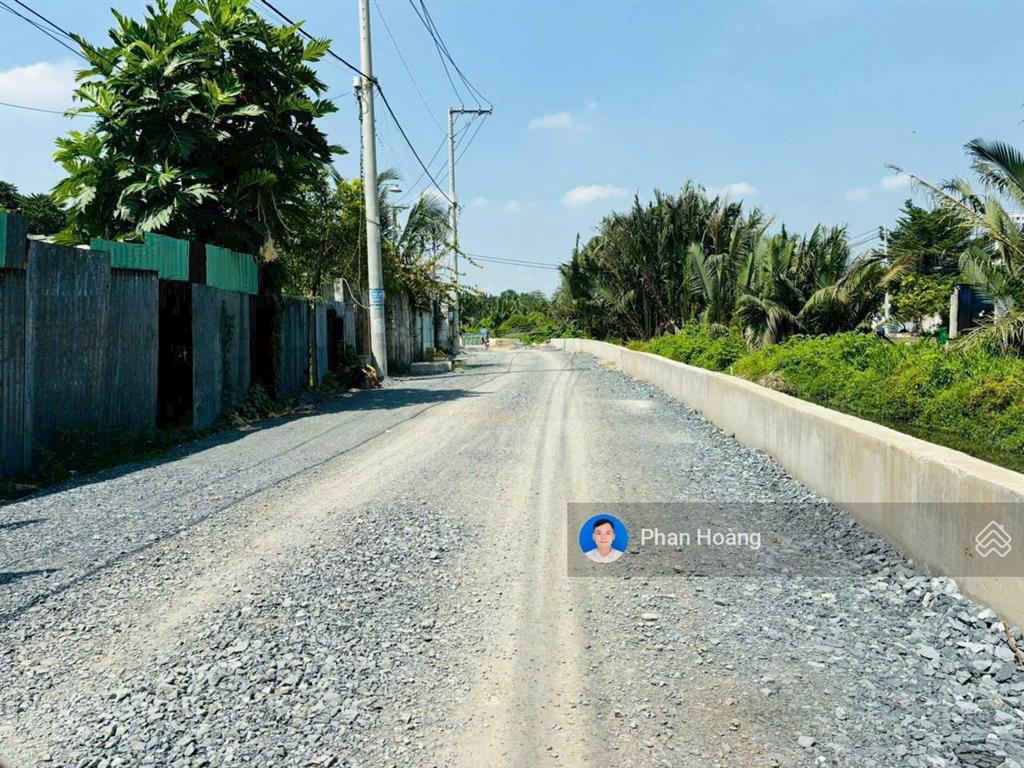 Đất đối diện chung cư an phú đông,vườn lài,4x12.5 thổ cư 50m2 xây dựng full,đường thông, giá 4.15tỷ