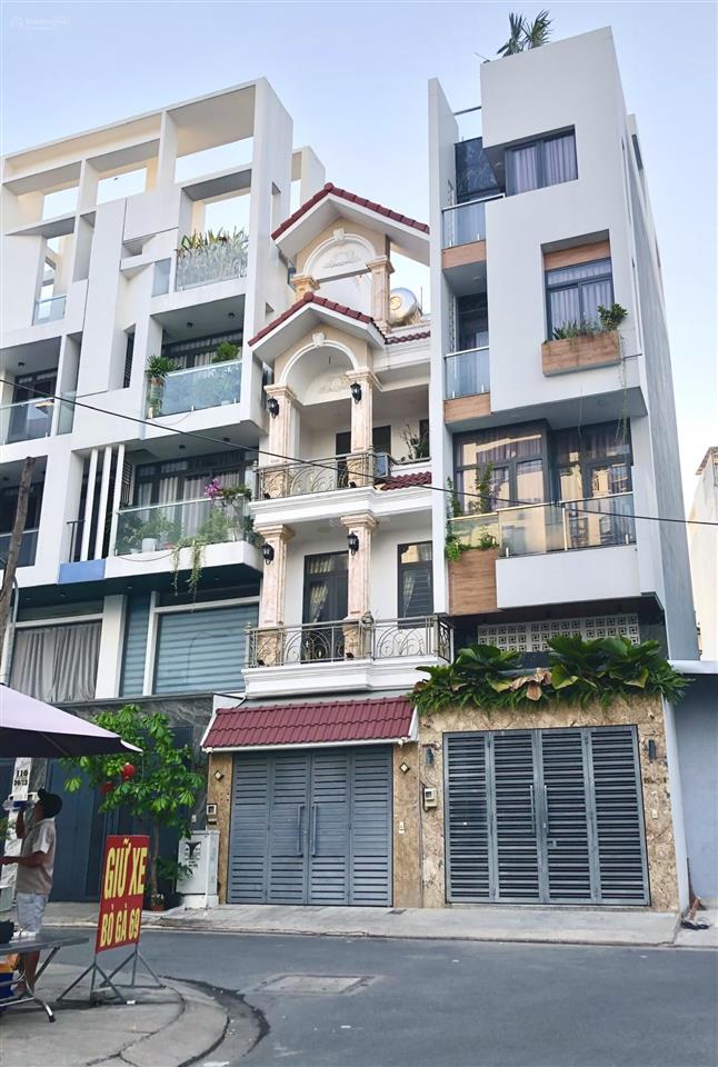 Khu nhà đẹp 5tầng (4 x 13) hẻm oto tránh, đường nguyễn oanh nhỉnh 8tỷ hoàng sang 0939 592 ***