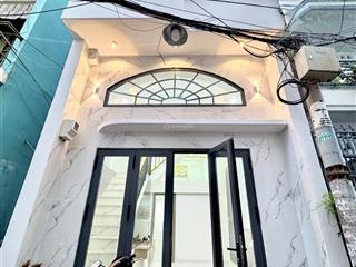 Nhà đẹp sát khu phan xích long, 3tầng, 30m2 (4p ngủ) hẻm oto, chỉ 7.2tỷ  h.sang 0939 592 ***