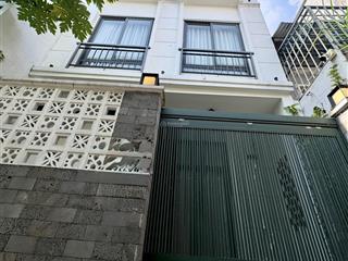 Hiếm  giáp q1 nhà đẹp ở ngay (5 x 10.5) 4tầng (5p ngủ) hẻm thông  ngay ngã tư hàng xanh