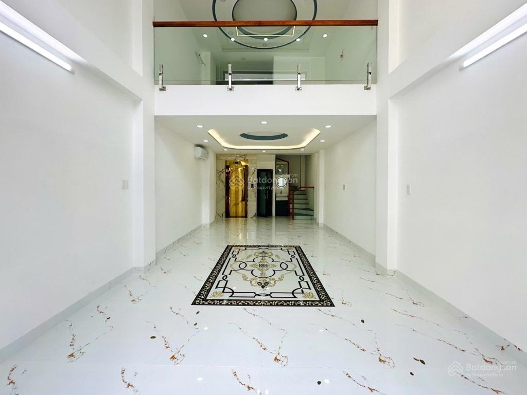 Gấp giảm 1.3tỷ  mặt tiền huỳnh khương an  5tầng (4.1 x 16m) có thang máy