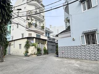 Ngay khu sân bay, nhà 3tầng (4 x 15) nở hậu 6m. hẻm oto  giá chỉ 9.5tỷ