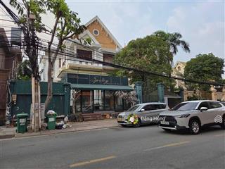 Biệt thự kinh doanh cực đẹp (23x30m) nguyễn văn hưởng, thảo điền, quận 2. giá thuê 210tr/th