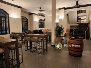 Cho thuê nhà nguyên căn 3 tầng có hồ bơi mt quốc hương, thảo điền, q2 dễ nhận diện. giá 110tr/th