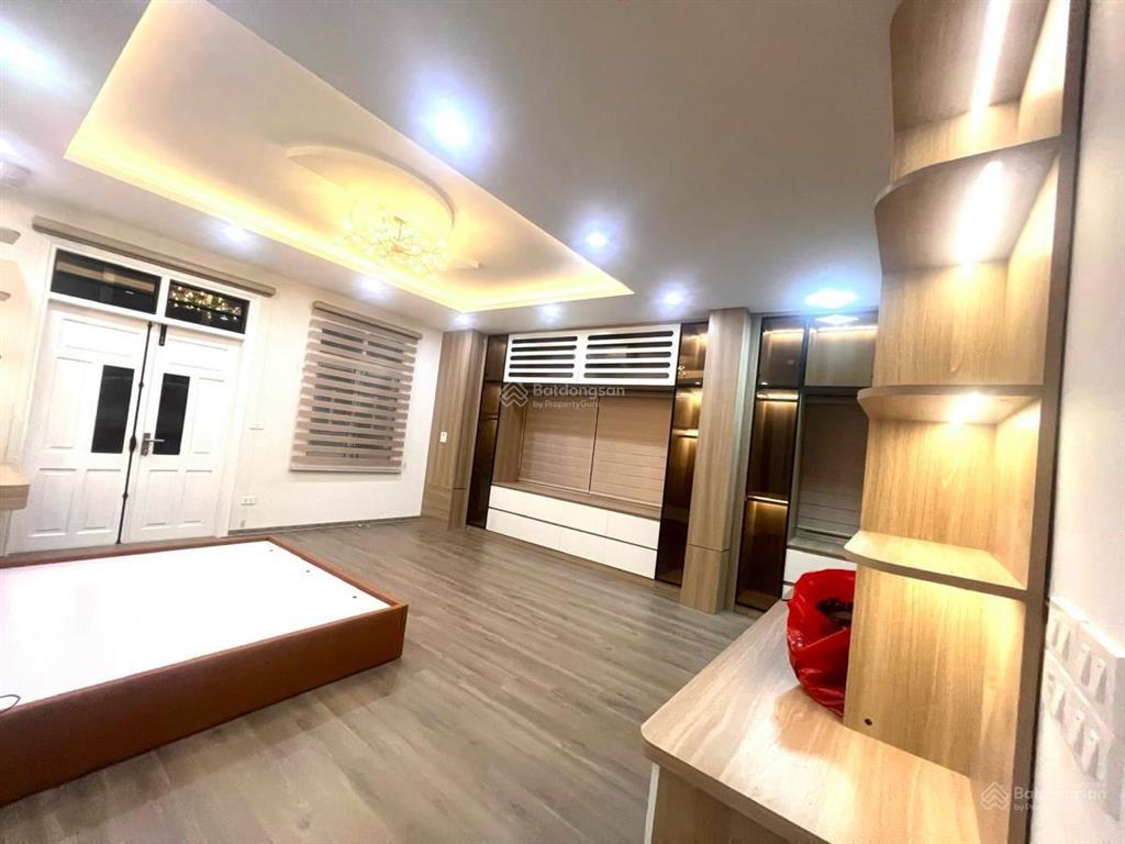 Bán nhà mặt phố, p. ô chợ dừa, 42m2 5t thang máy, kinh doanh sầm uất, thiết kế hiện đại, 18.9 tỷ