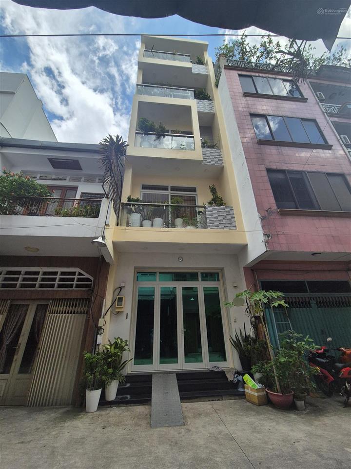 Nhà 4x17m bùi hữu nghĩa q5  4 lầu  giá 18,5 tỷ  0906 366 ***