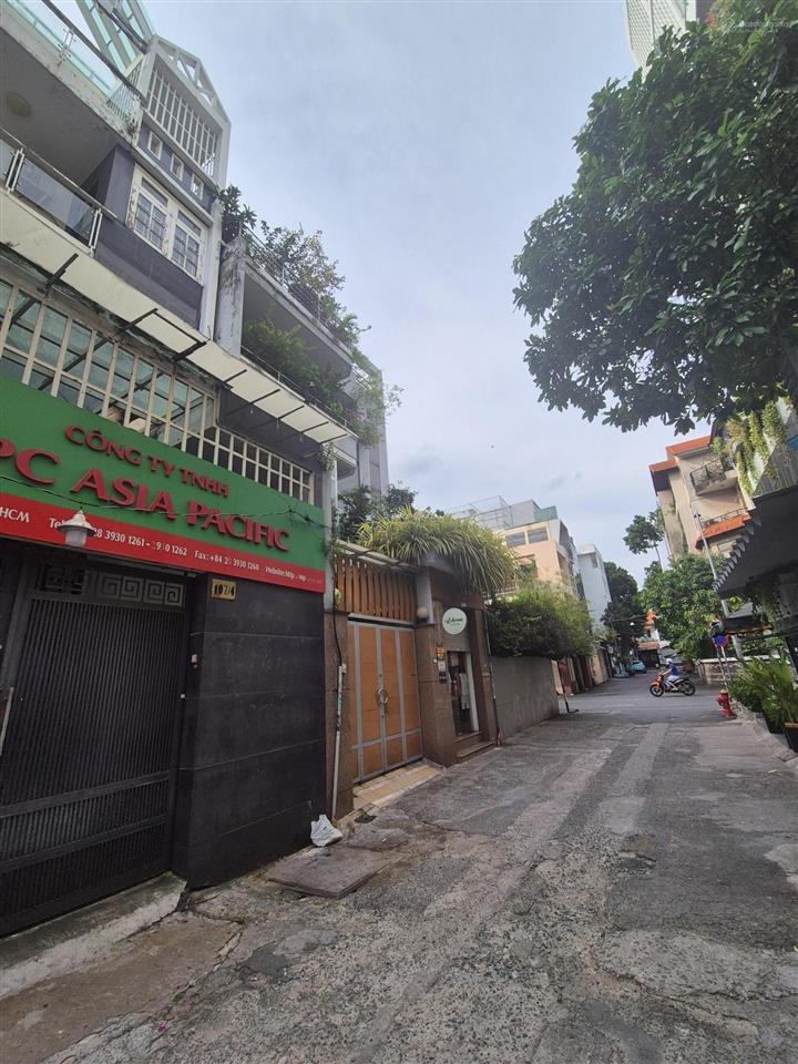 Nhà 5.5x20m vườn chuối hẻm xe hơi q3  4 lầu  giá 25 tỷ  0906 366 ***