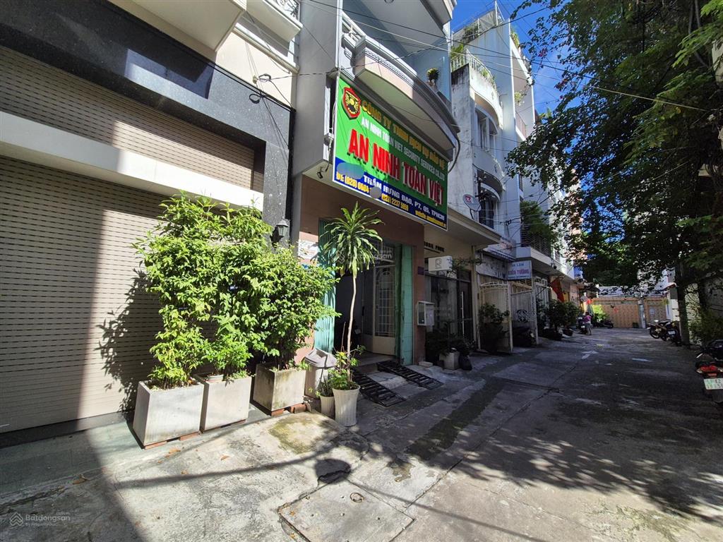 Bán nhà 4.1x18m trần hưng đạo  q5  4 lầu thang máy hẻm ô tô nhà đẹp ở liền  giá chỉ 18,5 tỷ