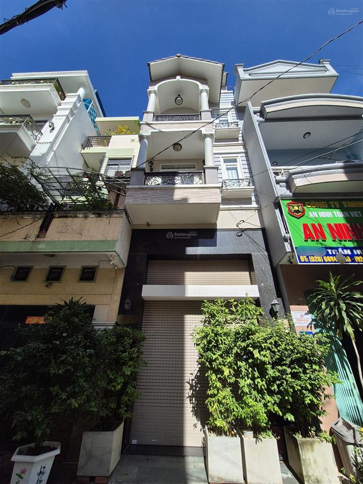 Bán nhà 4.1x18m trần hưng đạo  q5  4 lầu thang máy hẻm ô tô nhà đẹp ở liền  giá chỉ 18,5 tỷ