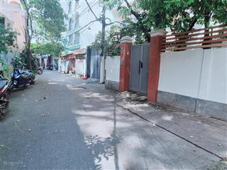 Nhà 10x20m trần bình trọng q5  đang kinh doanh nhà hàng  giá 32 tỷ  0906 366 ***