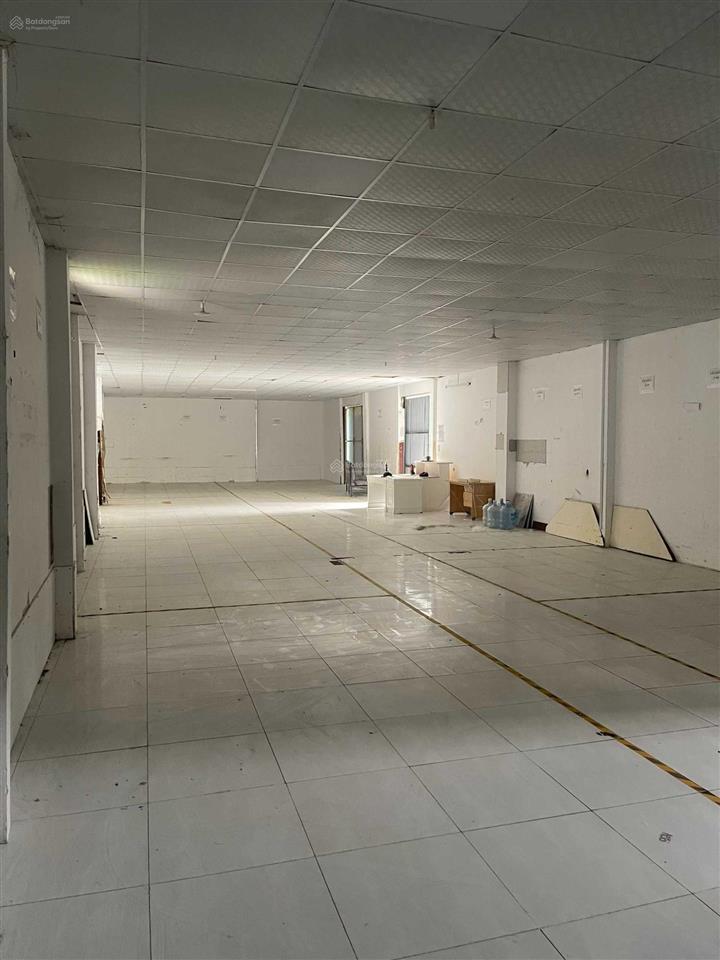 Cho thuê kho tại phố hàm tử quan, phúc tân, trần quang khải dt55m2 80m, 100m2 thông sàn, 120k/m2