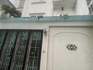 Cho thuê nhà ngõ 106 hoàng quốc việt, cầu giấy 80m2, 4pn, 3wc ở 20 triệu/th full đồ ở luôn