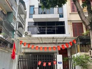 Chính chủ cho thuê liền kề 11clo68 kđt trung yên 90m2, mt5.5m gồm 5 tầng nhà đẹp 32tr/th