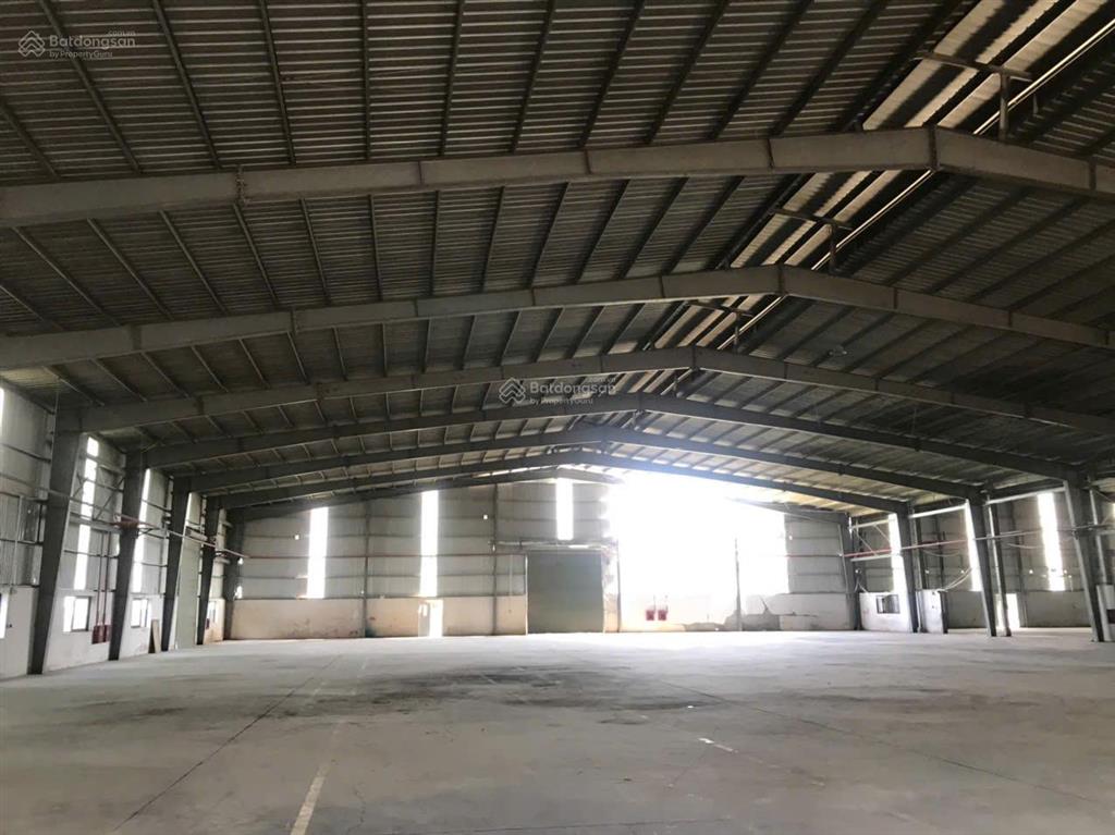 Cho thuê kho xưởng 1100m2 khu công nghiệp ngọc hồi, thanh trì, giá 90k/m2 pccc tự động, 0989 031 ***