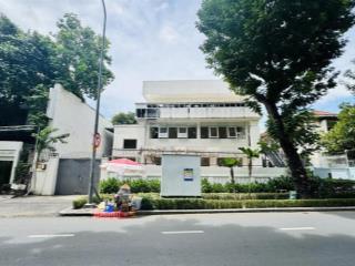 Bán nhà 50 trương định, p. võ thị sáu, quận 3 dt 20m x 40m công nhận 816m2  ct 1 hầm 6 tầng