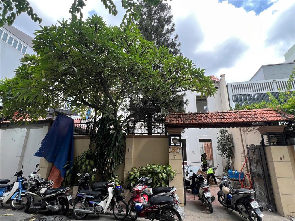 Bán nhà mặt tiền 7 trần khánh dư, q1  14x29m (cn 366.5m²), 2 tầng  giá 165 tỷ ( tin chuẩn)