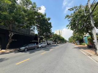 Bán mặt tiền cực lớn nguyễn văn hưởng, p. thảo điền, quận 2 dt 43m x 51m cn 2043m2  660 tỷ