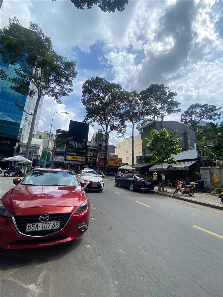 Bán nhà mt sương nguyệt ánh, p. bt, quận 1  dt 10m x 40m công nhận 400m2  250 tỷ