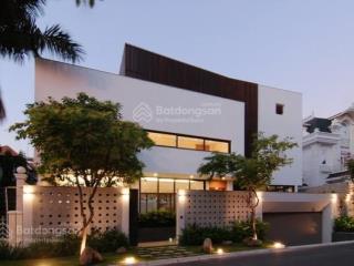 Hiếm bán biệt thự đẹp 215 nguyễn văn hưởng, thảo điền  dt 12x25m  3 tầng hồ bơi giá 105 tỷ