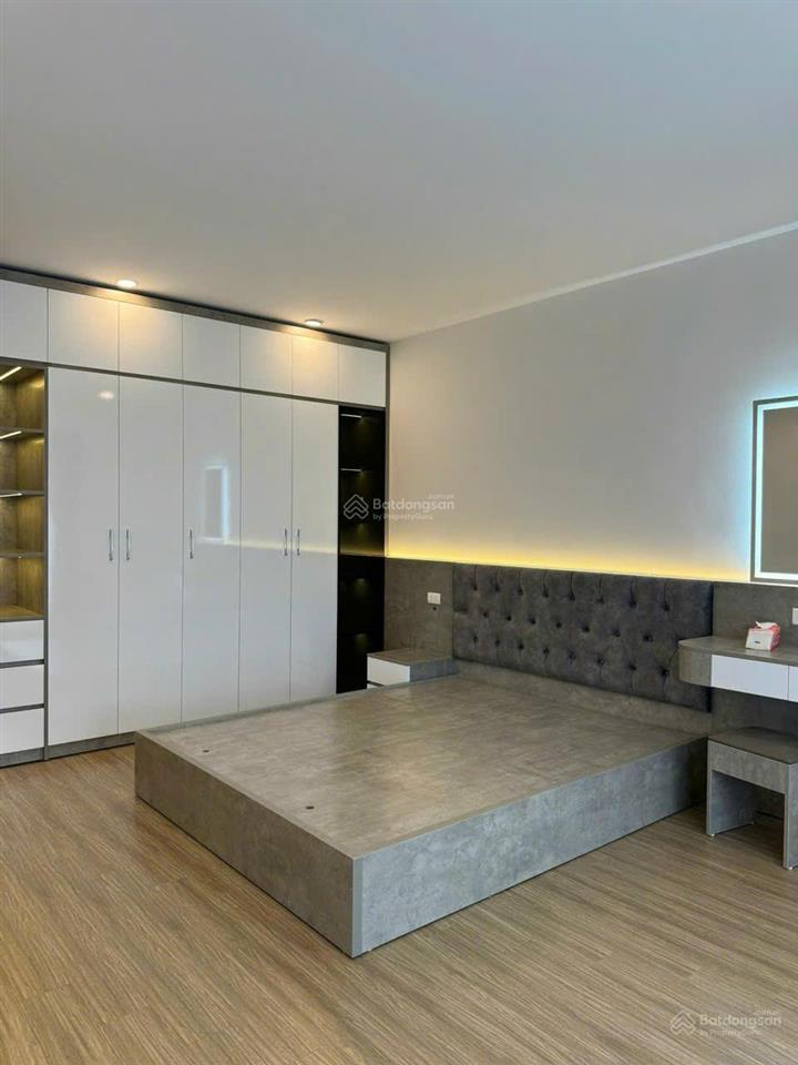 Bán nhà thạch bàn 46m2 x 6 tầng,thang máy,ngõ thông ô tô vào nhà,full nội thất