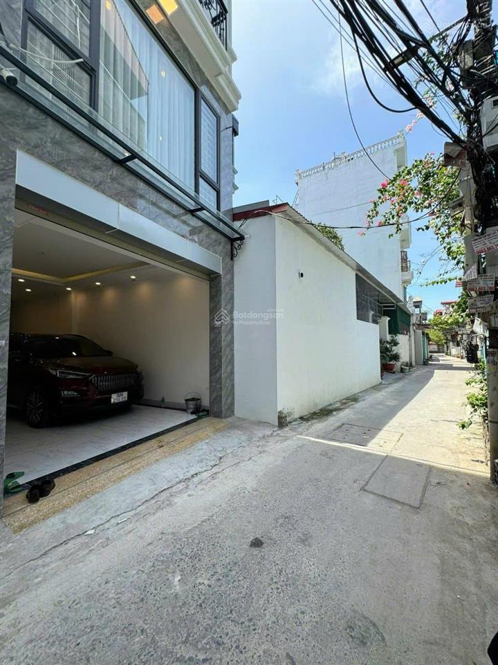 Bán nhà thạch bàn 46m2 x 6 tầng,thang máy,ngõ thông ô tô vào nhà,full nội thất