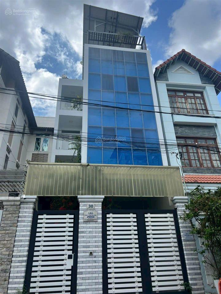 Nhà 4 tầng bề thế khu bên sông hiệp bình chánh thủ đức 6x17m vị trí siêu vip!