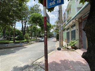 Nhà siêu hiếm tại phường linh chiểu, thủ đức  siêu vị trí  giáp hoàng diệu 2  khu cực kỳ ngon.