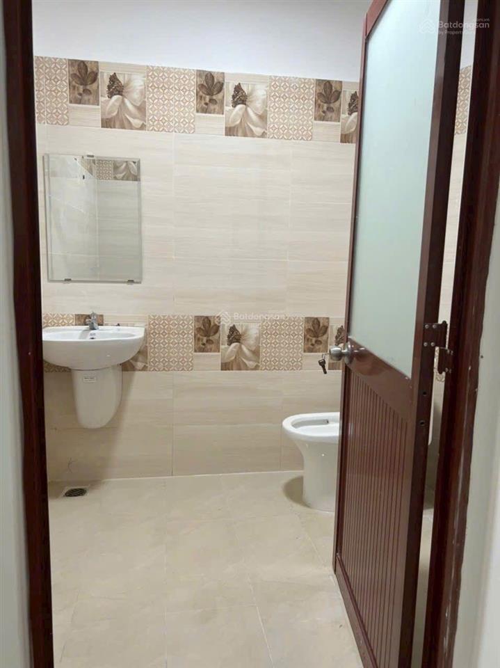 Quận 9  hoàng hữu nam  dt 73m2  2 căn nhà liền kề  vị trí đẹp  giá 4,35 tỷ