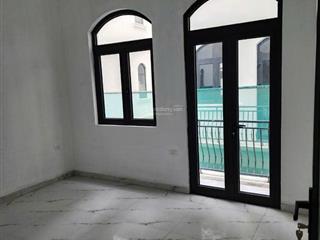 Giá chỉ 4,5tr cho thuê nhanh biệt thự vhocp2 91m2 nguyên căn 5 tầng, đã hoàn thiện 2t, có nội thất