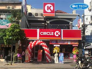 Chủ cần bán gấp mt kinh doanh hoàng diệu 2, dt 110 m2 nhà đang cho thuê 35 tr/1th. sổ riêng