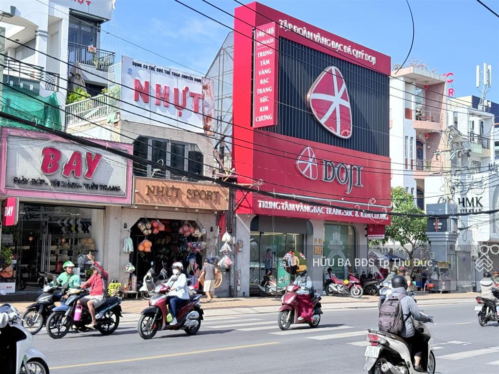 Tòa nhà mặt tiền kd lê văn việt dt ngang 7m x 30m nhà cho thuê 150 triệu/1th giá bán 42 tỷ