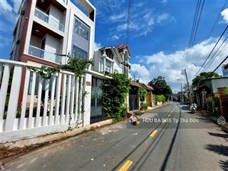 Bán nhà 10m x 20 nhà tác được 2 lô nhà nằm mặt tiền đường phân được 2 lô sổ vuông đẹp