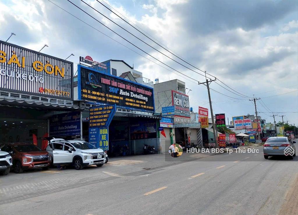 Mặt tiền 4.9m x 23m  112.7 mặt tiền kinh doanh ngay gần vinhomes giá 6.8 tỷ.