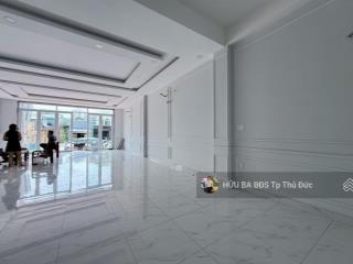 Tòa nhà ngang 8m 4 tầng dt sàn 400m2. giá 8.9 tỷ còn thương lượng pháp lý chuẩn đã hoàn công