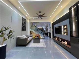 Nhà ngộp cần bán gấp trương quốc dung, p. 10, phú nhuận, dt 52m2, giá 3,980 tỷ, (cho thuê 14tr)
