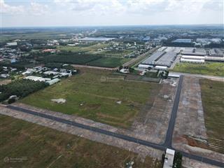 Cần bán gấp 20 lô đất chơn thành, giá 1,890 tỷ, diện tích 200m2, sổ hồng riêng, sang tên liền