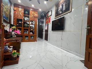 Nhà dân xây ngõ nông 20m ra mặt phố