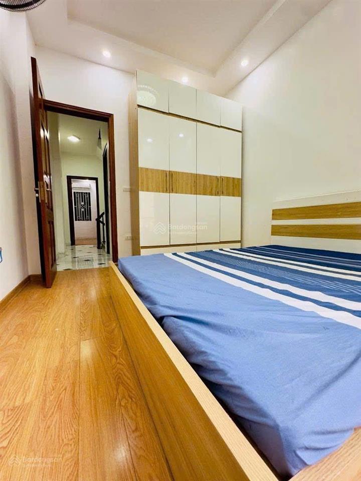 Nhà dân xây ngõ nông 20m ra mặt phố