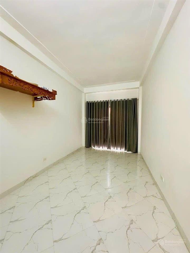 Nhà dân xây ngõ nông 20m ra mặt phố