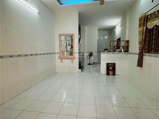 Nhà sạch đẹp 2 phòng ngủ 2 wc. cổng rào an ninh sạch sẽ vào ở liền