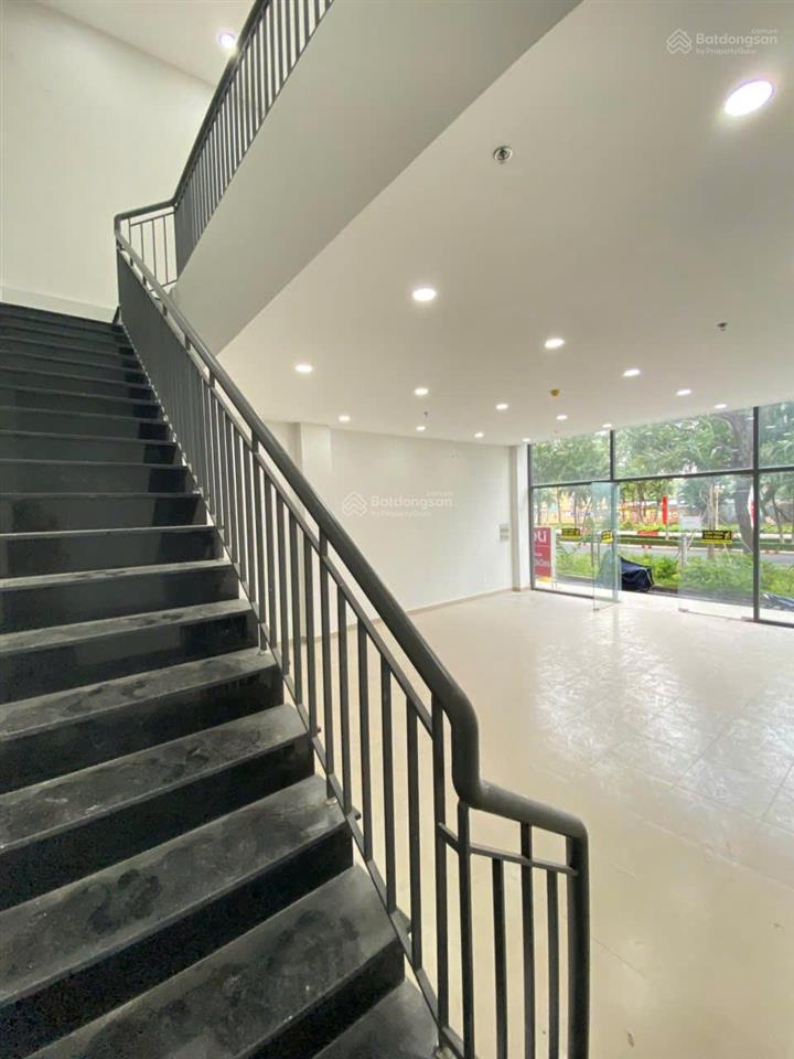 Cho thuê shophouse a6a7 đường nguyễn ái quốc, phường quang vinh