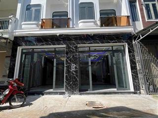 Bán nhà mới xây p. tân phong gần trường thcs tân phong. dt 76m2, 3,5 tỷ,  0906 694 ***