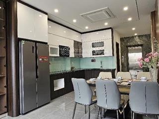 Bán nhà [gấp trong tuần] ngọc lâm 50m đẹp long lanh , ngõ ô tô thông , chỉ nhỉnh 12 tỷ