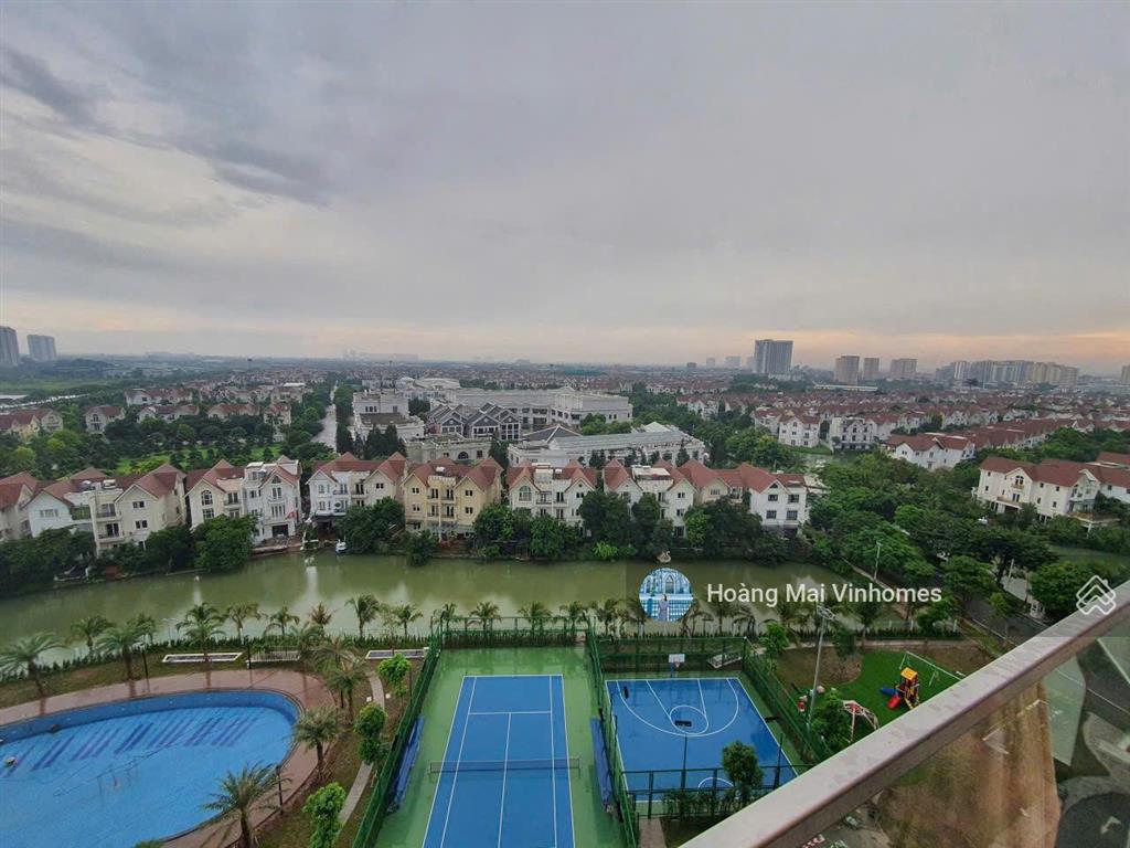 Bán căn 2n 2wc view biệt thự hoa lan siêu đẹp tại vinhomes symphony