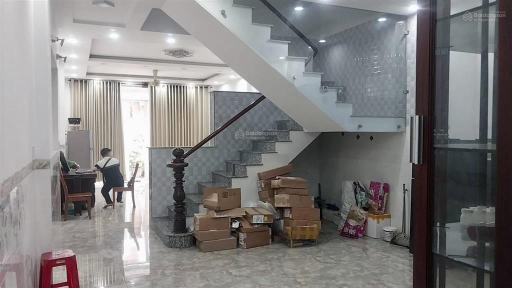 Quá gấp bình tân dt khủng ngang 5 dài 15 nhà 4 tầng btct hẻm thông 7m sát mặt tiền chỉ 6tỉ970tr
