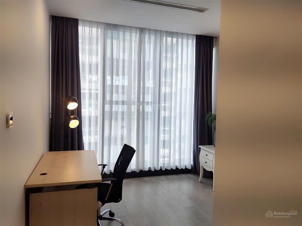 Bán cc 2pn, 2wc, 86m2 ở vinhomes golden river ba son, 17,5 tỷ vnd, view đẹp