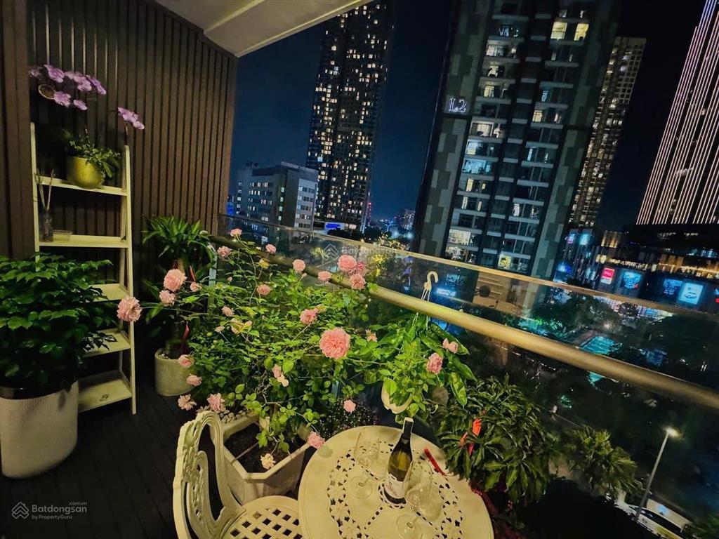 Bán căn hộ studio 36m2 tại vinhomes central park, 5,3 tỷ pháp lý đầy đủ  0907 478 *** phương